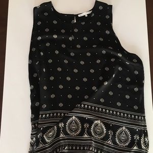 Sleeveless black and cream pattern chiffon shirt